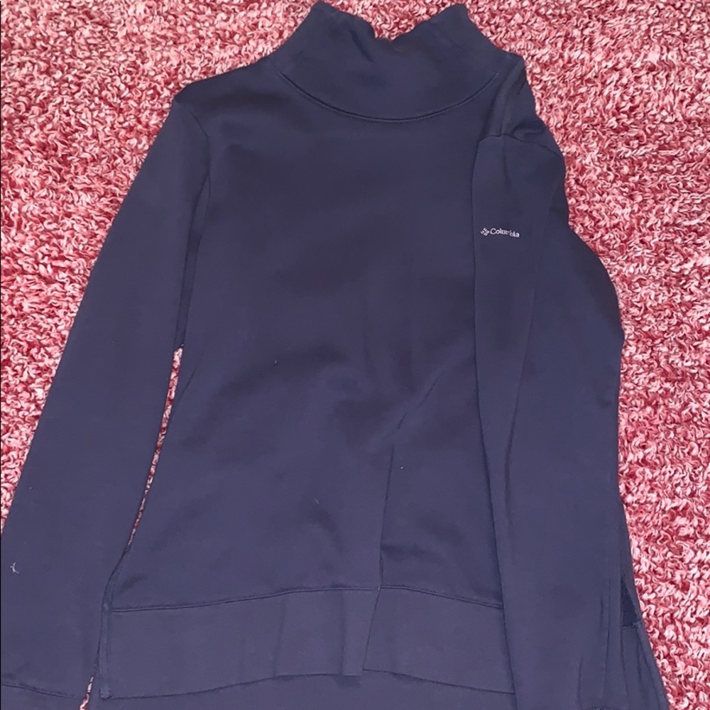 Columbia sweatshirt